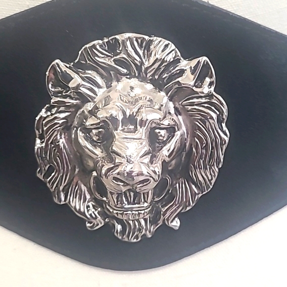 Bebe Belt Size Small stretch to fit up to size Lrg - Picture 2 of 6